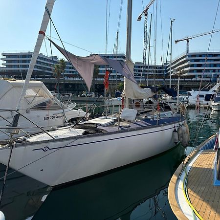 Unique Wooden Sail Yacht + 2 Bikes Included! Hotel ซานต์อาเตรียเดเบซอซ ภายนอก รูปภาพ